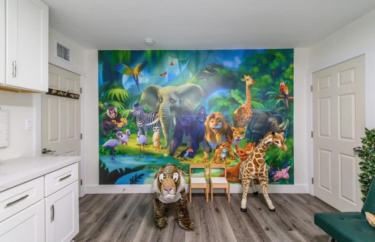 Spacious Disneyland 5 Bedroom 4 Bath House With Game Room Anaheim Buitenkant foto