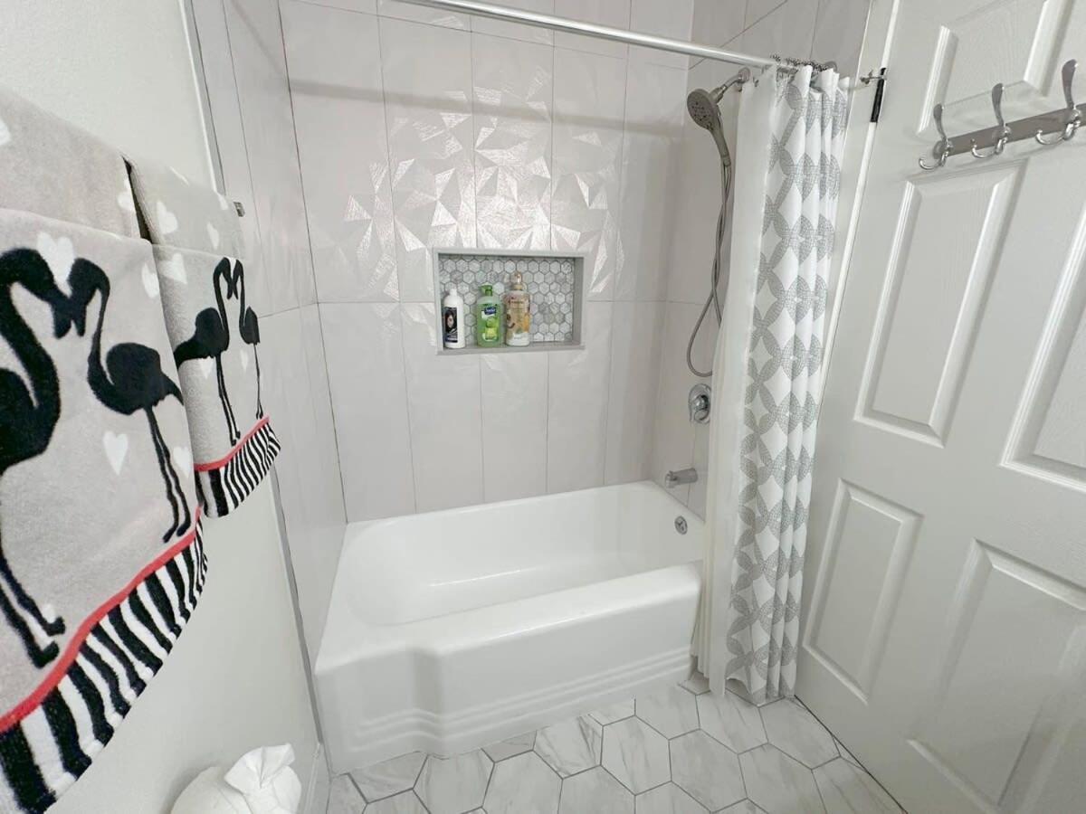Spacious Disneyland 5 Bedroom 4 Bath House With Game Room Anaheim Buitenkant foto