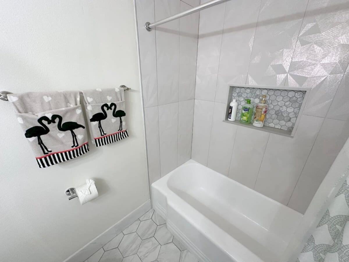 Spacious Disneyland 5 Bedroom 4 Bath House With Game Room Anaheim Buitenkant foto